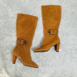 VINTAGE RETRO 90S/Y2K BROWN SUEDE LEATHER BELTED POINTED TOE CALF KITTEN BOOTS